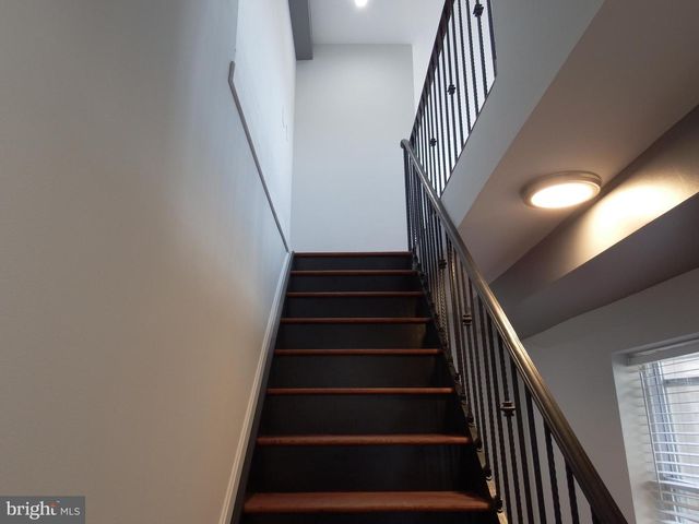 924 S ROBINSON ST, Baltimore, MD 21224