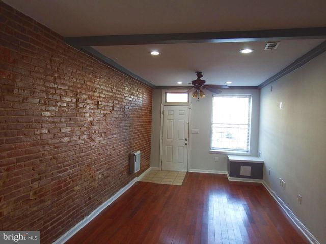 924 S ROBINSON ST, Baltimore, MD 21224