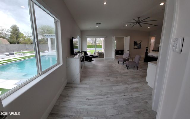 13613 N 76TH Street, Scottsdale, AZ 85260