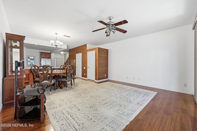 7990 BAYMEADOWS Road E 2007, Jacksonville, FL 32256