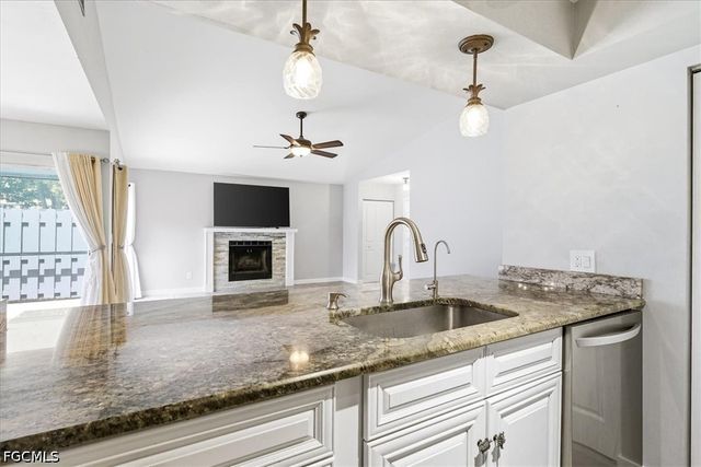 6238 Timberwood CIR 109, Fort Myers, FL 33908