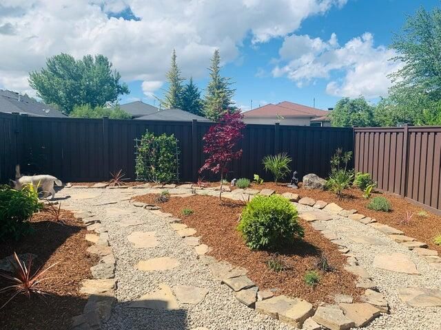 34 Jack Nicklaus Road, Medford, OR 97504