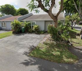 13916 SW 56th Ln, Miami, FL 33183