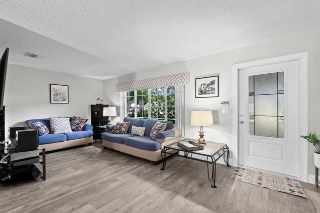 639 Mallard Drive, Delray Beach, FL 33444