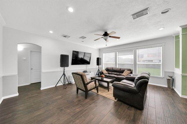 5522 Brookhollow Oaks Trail, Houston, TX 77084