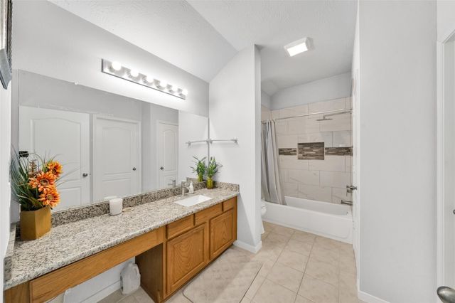 5522 Brookhollow Oaks Trail, Houston, TX 77084