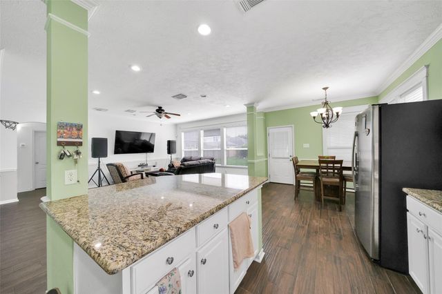 5522 Brookhollow Oaks Trail, Houston, TX 77084