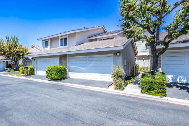 21 Ashbrook 102, Irvine, CA 92604