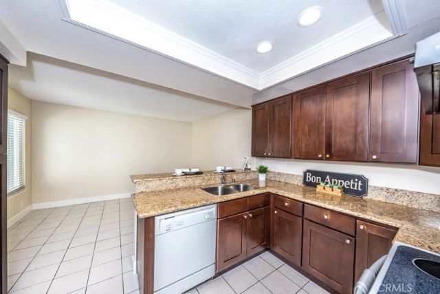 21 Ashbrook 102, Irvine, CA 92604