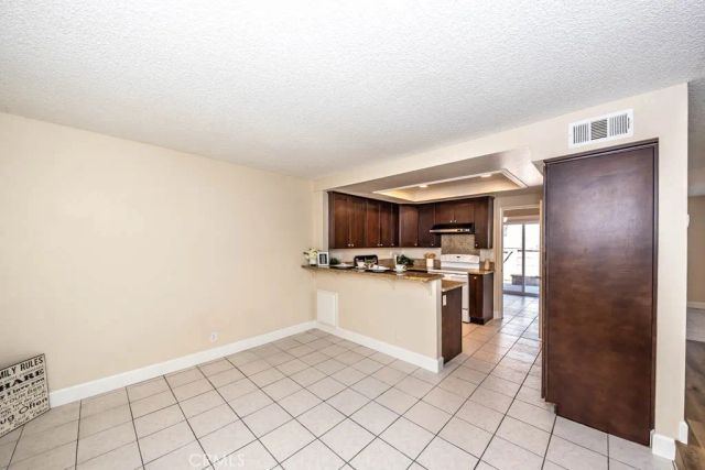 21 Ashbrook 102, Irvine, CA 92604