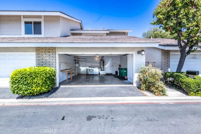 21 Ashbrook 102, Irvine, CA 92604