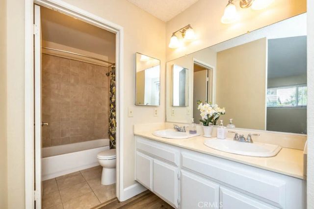 21 Ashbrook 102, Irvine, CA 92604