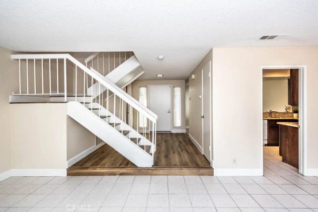 21 Ashbrook 102, Irvine, CA 92604