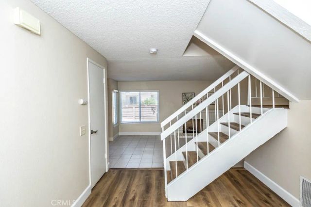 21 Ashbrook 102, Irvine, CA 92604
