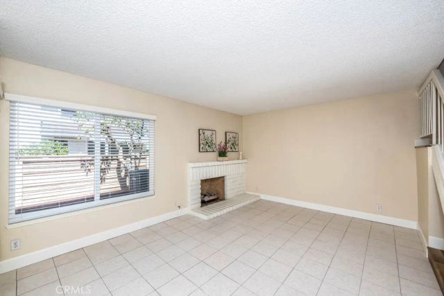 21 Ashbrook 102, Irvine, CA 92604