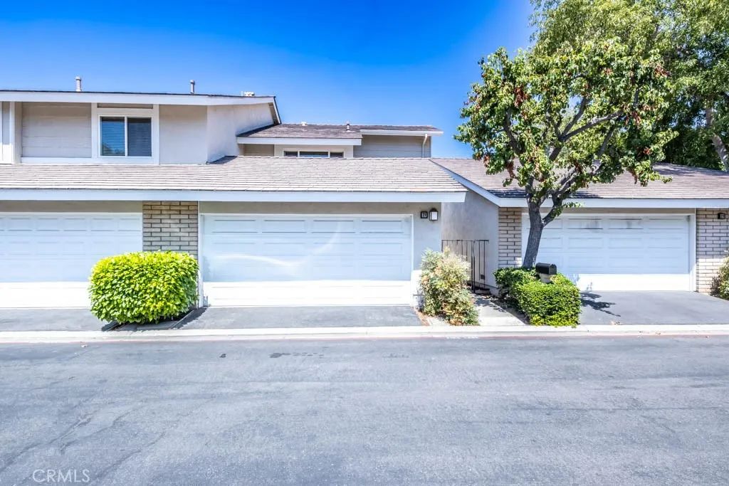 21 Ashbrook 102, Irvine, CA 92604