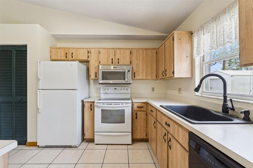 Image 10 of property listing at 3968 SCOTLAND STREET, Cocoa, FL 32927