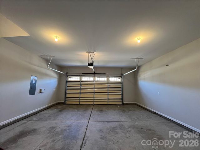 9049 Treetop Way NW, Concord, NC 28027