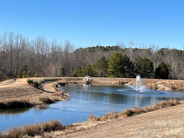 9049 Treetop Way NW, Concord, NC 28027