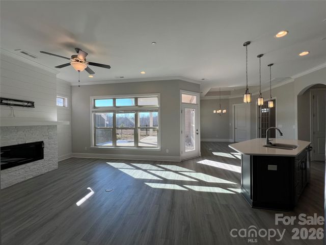 9049 Treetop Way NW, Concord, NC 28027