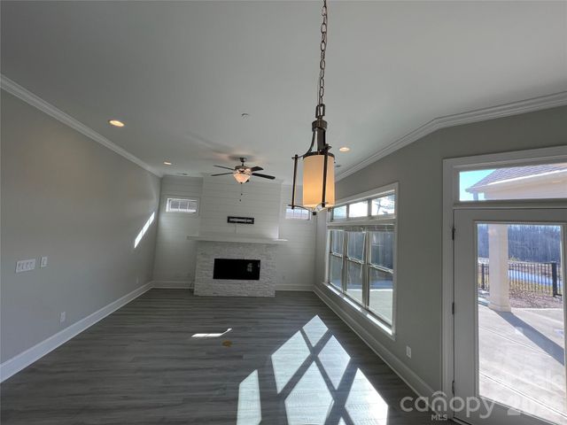 9049 Treetop Way NW, Concord, NC 28027