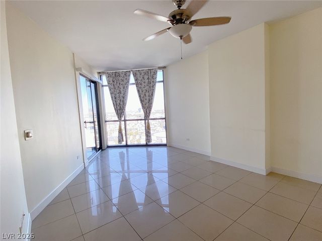 200 West Sahara Avenue 2010, Las Vegas, NV 89102