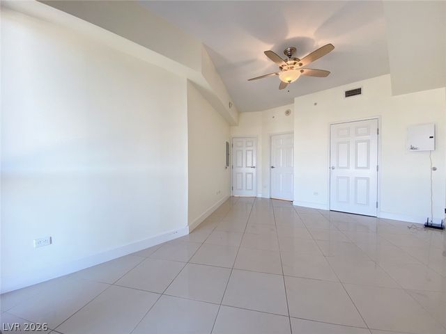 200 West Sahara Avenue 2010, Las Vegas, NV 89102