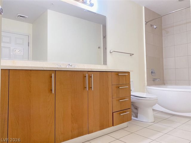 200 West Sahara Avenue 2010, Las Vegas, NV 89102