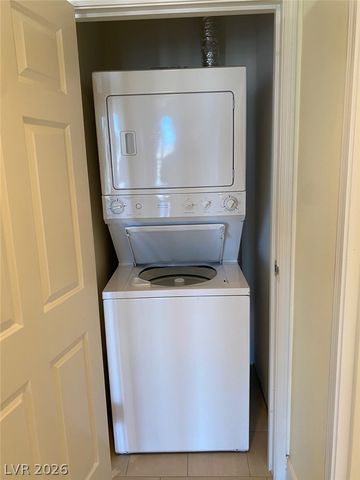 200 West Sahara Avenue 2010, Las Vegas, NV 89102