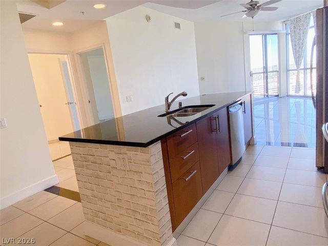 200 West Sahara Avenue 2010, Las Vegas, NV 89102