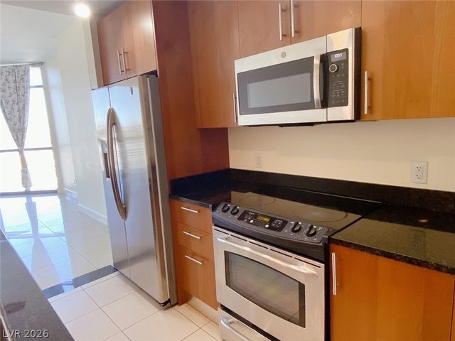 200 West Sahara Avenue 2010, Las Vegas, NV 89102