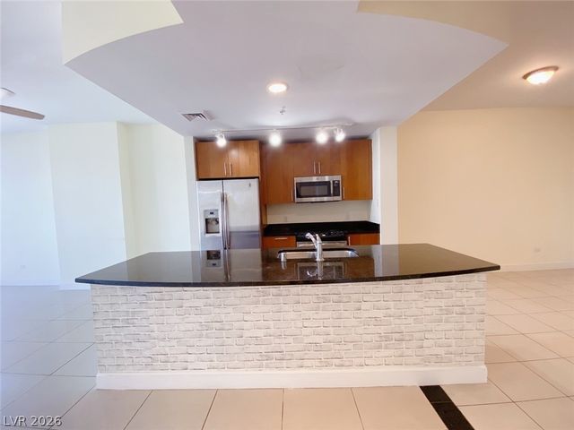 200 West Sahara Avenue 2010, Las Vegas, NV 89102