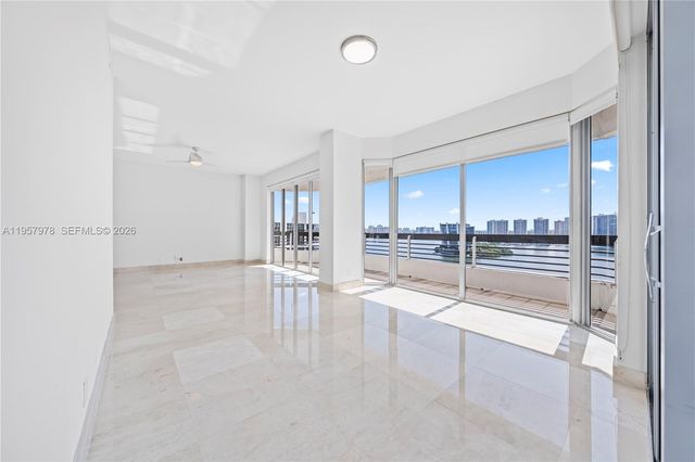 3600 Mystic Pointe Dr PH6, Aventura, FL 33180