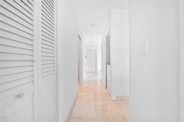 3600 Mystic Pointe Dr PH6, Aventura, FL 33180