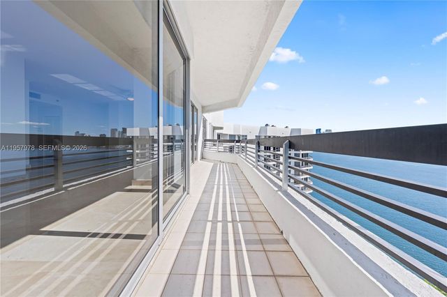 3600 Mystic Pointe Dr PH6, Aventura, FL 33180