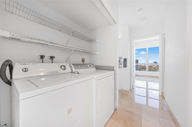 3600 Mystic Pointe Dr PH6, Aventura, FL 33180