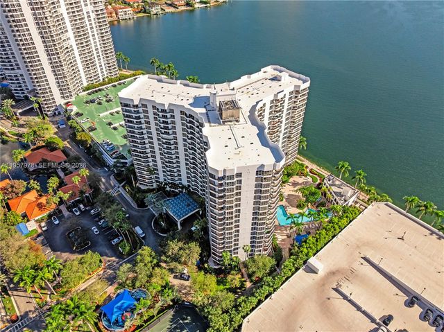3600 Mystic Pointe Dr PH6, Aventura, FL 33180