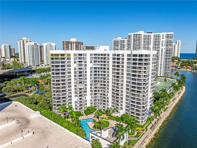 3600 Mystic Pointe Dr PH6, Aventura, FL 33180