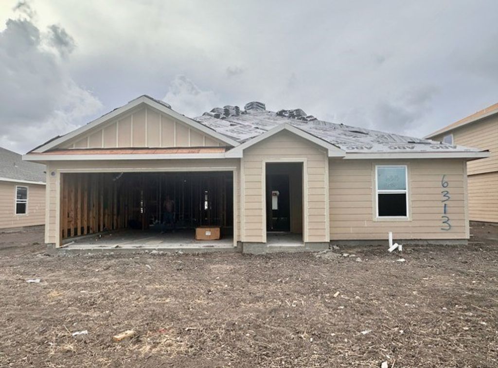6313 Presto Dr, Corpus Christi, TX 78415 — exterior