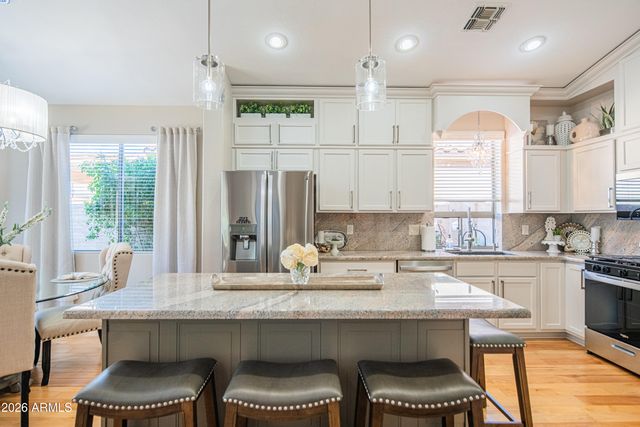 18164 W ADDIE Lane, Surprise, AZ 85374