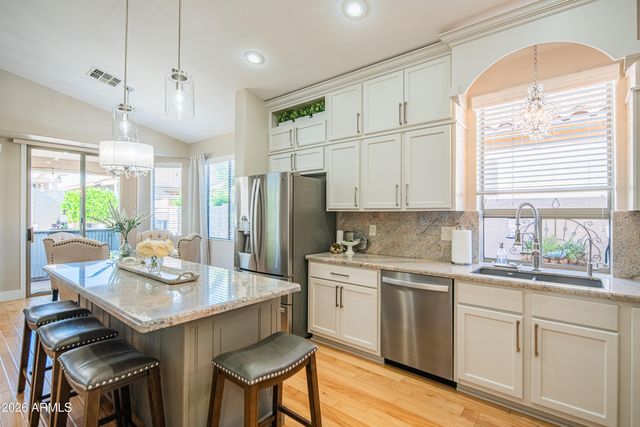 18164 W ADDIE Lane, Surprise, AZ 85374