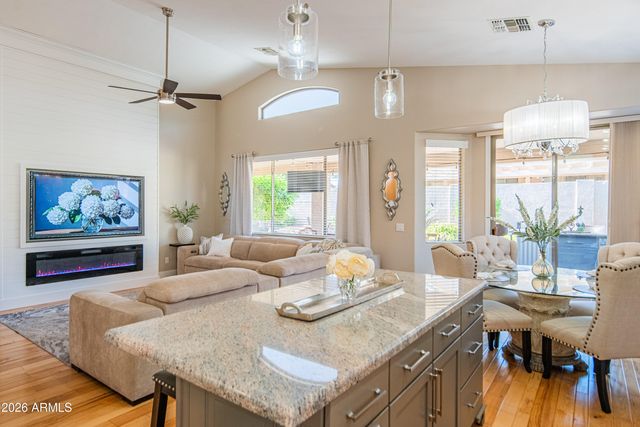 18164 W ADDIE Lane, Surprise, AZ 85374