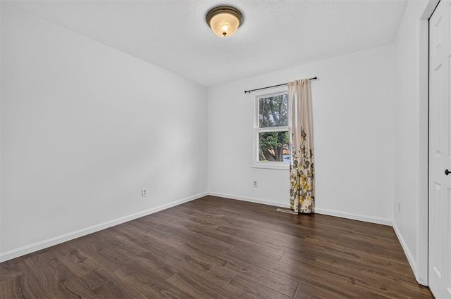 5036 Lands End Drive, Kalamazoo, MI 49009