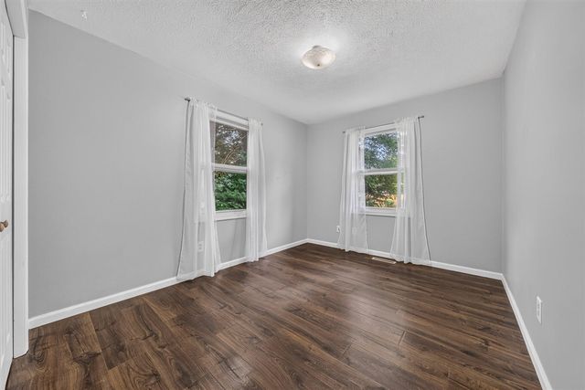 5036 Lands End Drive, Kalamazoo, MI 49009
