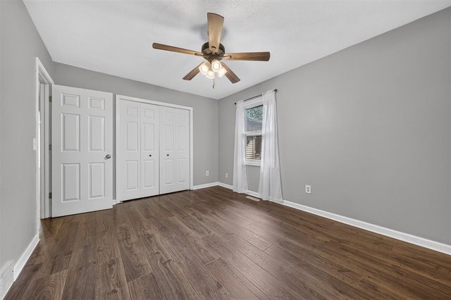 5036 Lands End Drive, Kalamazoo, MI 49009