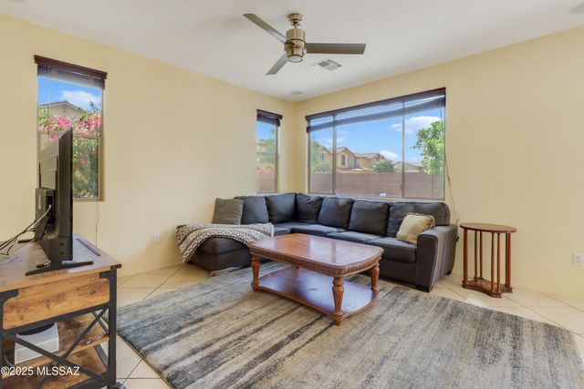 5077 N Fortune Teller Way, Tucson, AZ 85704