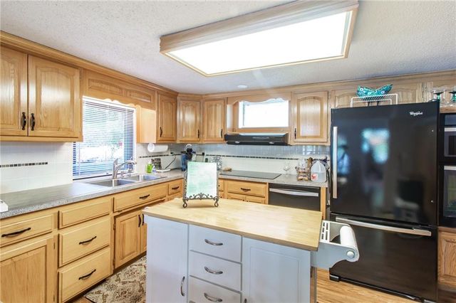 33096 Canopy Lane, Lincoln, MO 65338
