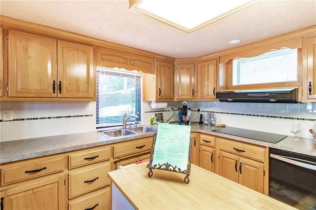 33096 Canopy Lane, Lincoln, MO 65338