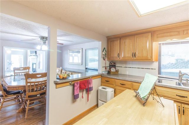 33096 Canopy Lane, Lincoln, MO 65338