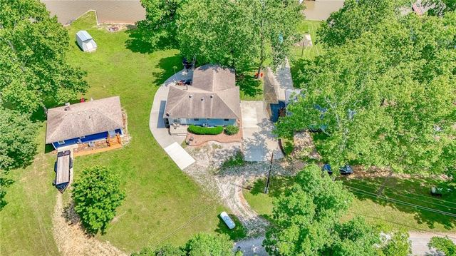 33096 Canopy Lane, Lincoln, MO 65338